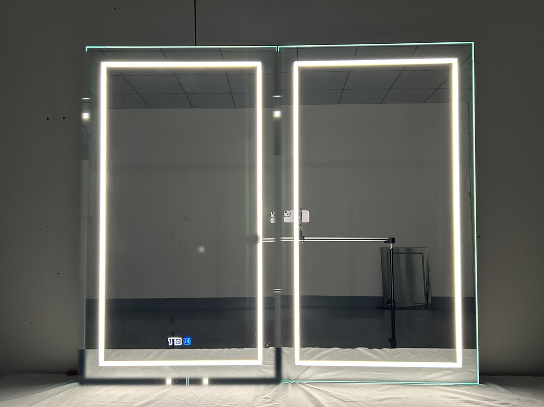 Fabrique en gros Elegant Cabinet Douche Grand miroir éclairé Salle de bains Smart LED Cabinet miroir miroir Aluminium