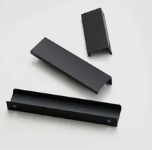 Screw dans les raccords de porte de cheminée personnalisés avec un design moderne simple et luxueux