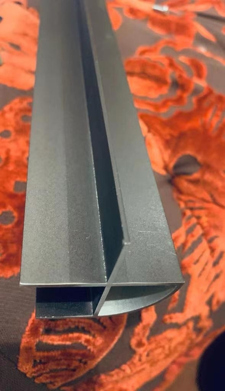 Produit pour l'usinage de tôles spéciales en aluminium pour véhicules récréatifs
